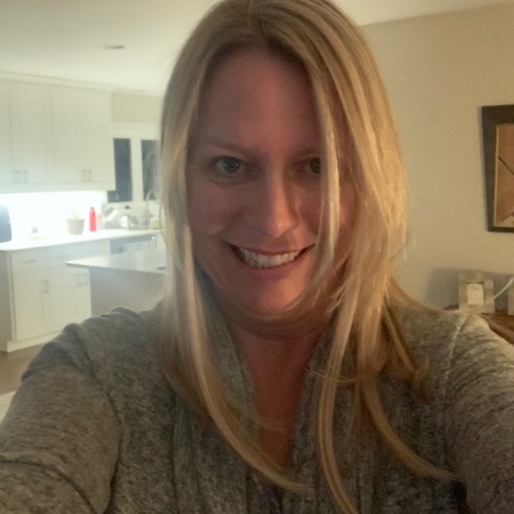 Meet your Posher, Veronica - Picture 4 of 5